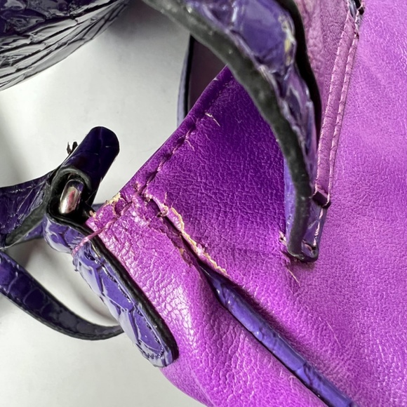 G by Guess Purple Crossbody Bag - Picture 5 of 6
